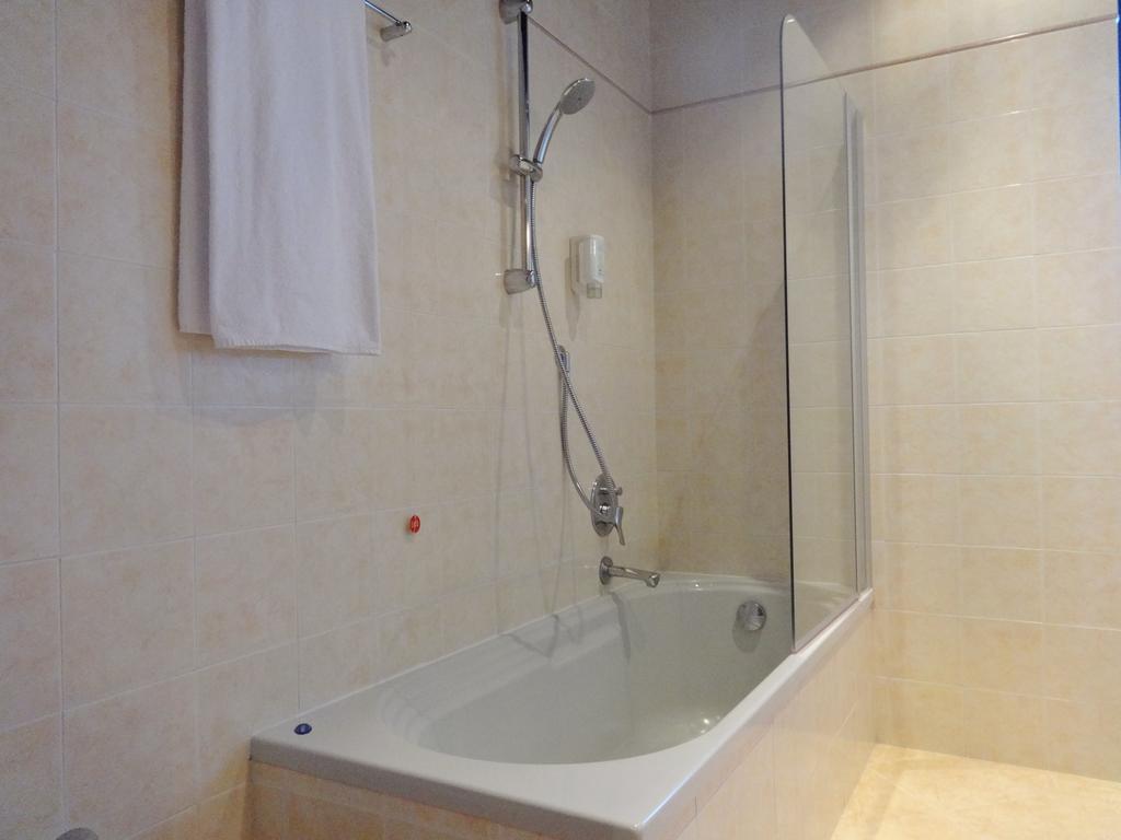 Hotel Excelsior Magenta Ngoại thất bức ảnh