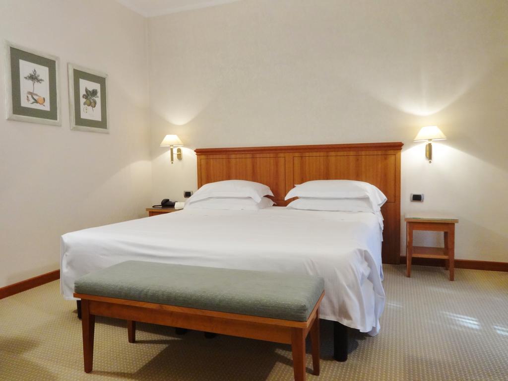 Hotel Excelsior Magenta Ngoại thất bức ảnh
